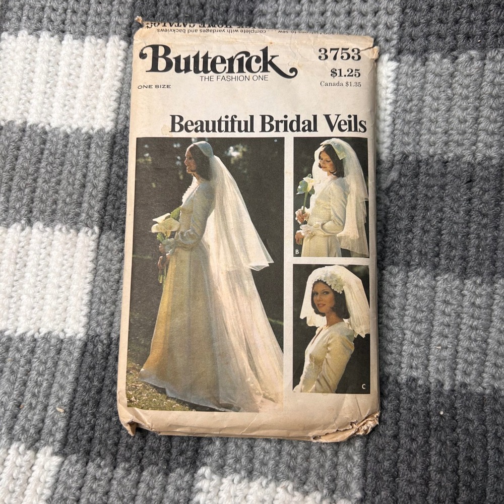 Butterick Sewing Pattern 3753 OS White Bridal Veils CUT Juliet Cap Vintage 70s